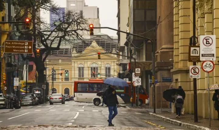 Chuva mantém instabilidade no RS nesta terça, mas tempo seco avança a partir de quarta