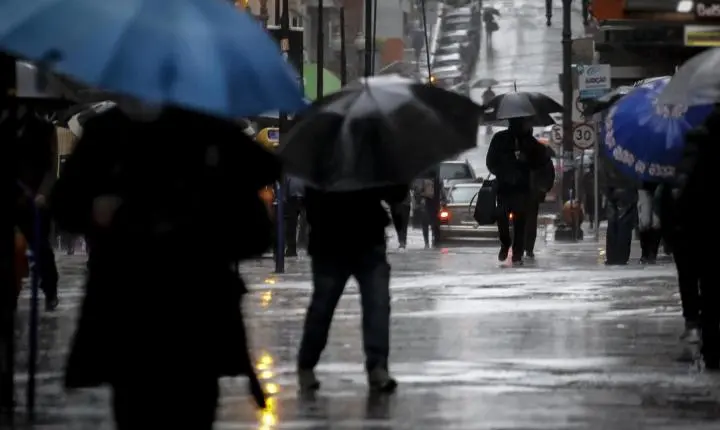 Chuva pode atingir até 60 milímetros e há risco de temporais isolados na Região Metropolitana nesta quinta