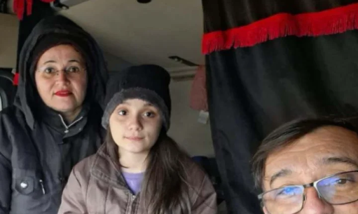 Família brasileira está há 10 dias presa em fila de caminhões na fronteira entre Argentina e Chile