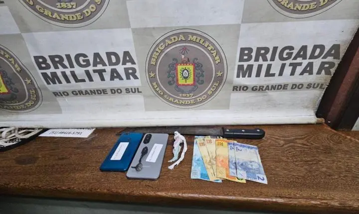 General Câmara: dois homens são presos por tráfico de drogas