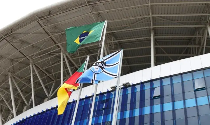 Grêmio registra novo atraso em direitos de imagem e projeta redução de R$ 5 milhões na folha salarial