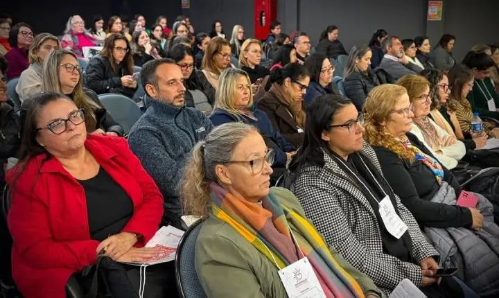 Guaíba promove capacitação da rede de proteção à infância e adolescência durante o Maio Laranja