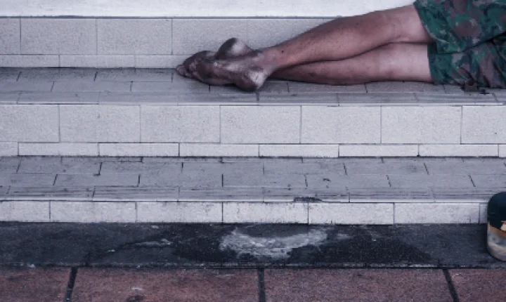 Homem em situação de rua morre após sofrer hipotermia durante onda de frio em Pelotas