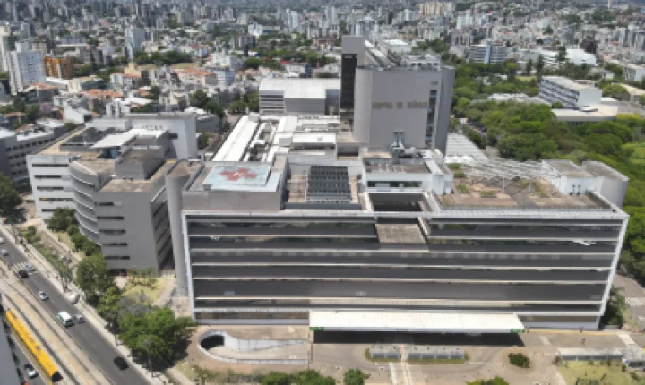 Hospital de Clínicas de Porto Alegre é eleito o melhor hospital público da América Latina pelo segundo ano seguido