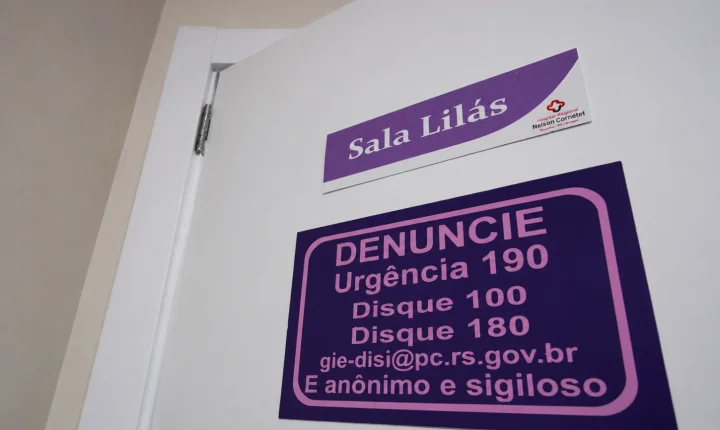 Hospital Regional Nelson Cornetet inaugura Sala Lilás para acolhimento de mulheres em situação de violência