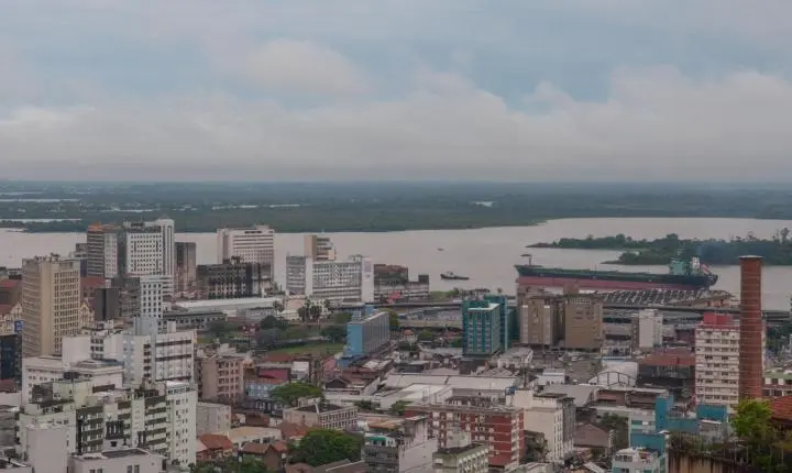 Inmet emite alerta para tempestade com granizo no RS; calor bate recorde em Porto Alegre