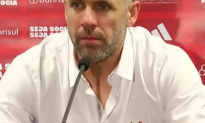 Internacional demite Paulo Pezzolano após derrota para o São Paulo no Brasileirão