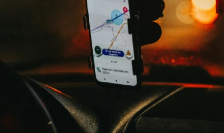 Motoristas de aplicativo podem usar renda da Uber e 99 para financiar a casa própria