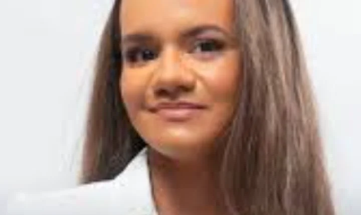 Mulher agredida com mais de 60 socos em elevador reconstrói o rosto após cirurgias