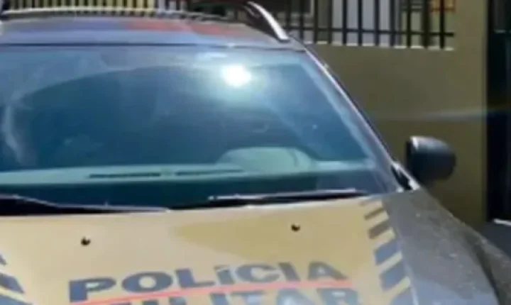 Mulher é presa após jogar água quente na filha adolescente