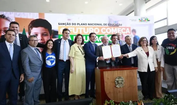 Novo Plano Nacional de Educação estabelece 100% de alfabetização no 2º ano e amplia ensino integral até 2036
