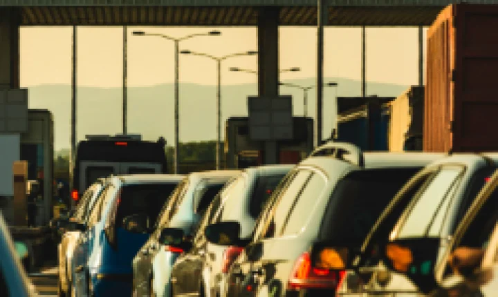 Pedágios da Freeway, BR-101 e BR-386 têm reajuste de 20% e passam a custar R$ 6,60