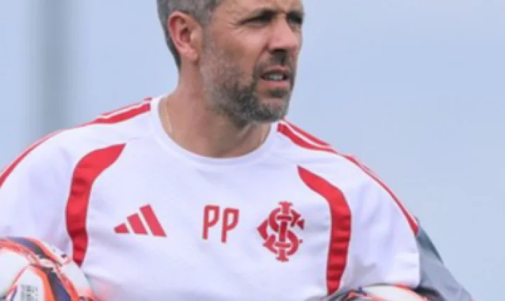 Pezzolano permanece no Inter após reunião da diretoria com comissão técnica no vestiário