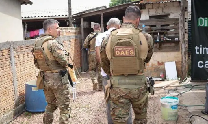 Polícia Penal cumpre mandado de prisão em Guaíba durante operação estadual