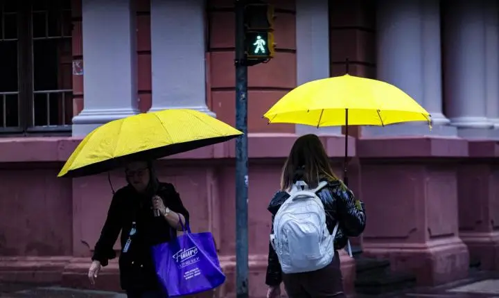 Rio Grande do Sul terá chuva intensa, vento forte e alerta meteorológico nesta quinta-feira