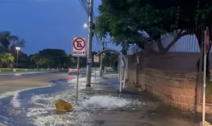 Rompimento de rede interrompe abastecimento em bairros de Guaíba nesta segunda-feira