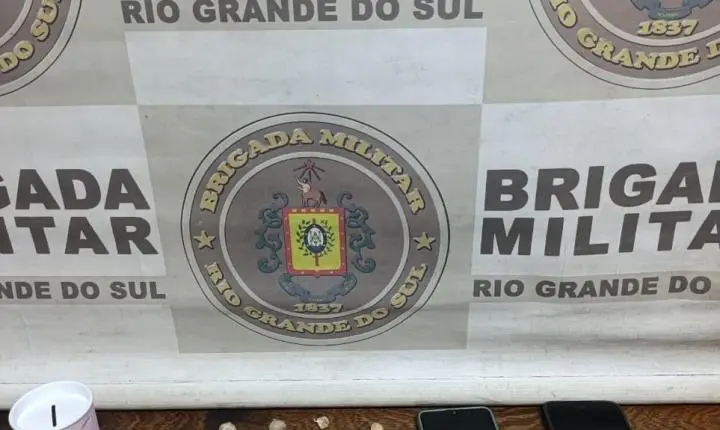 RS Brigada Militar prende dois por tráfico em Charqueadas