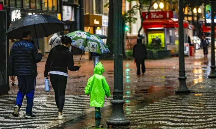 RS entra em alerta para chuva de até 180 mm e temporais até quarta-feira