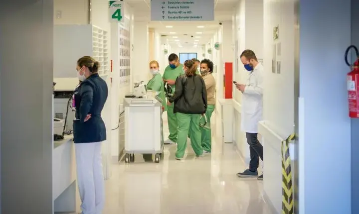 RS entra em alerta para doenças respiratórias após aumento de 533% nas internações por influenza