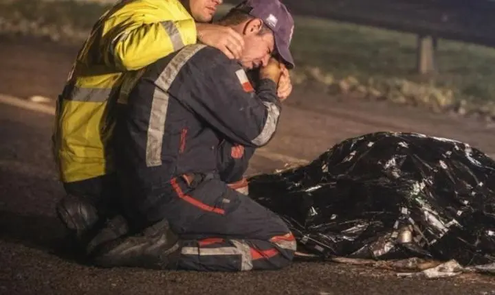 Socorrista do Samu atende acidente e descobre que vítima fatal era o próprio filho no Paraná