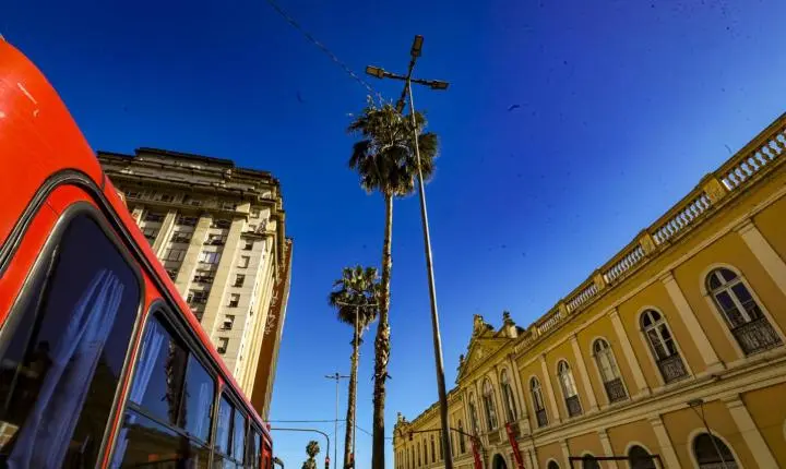 Sol predomina no RS nesta quarta, com máximas de até 25°C e sem previsão de chuva