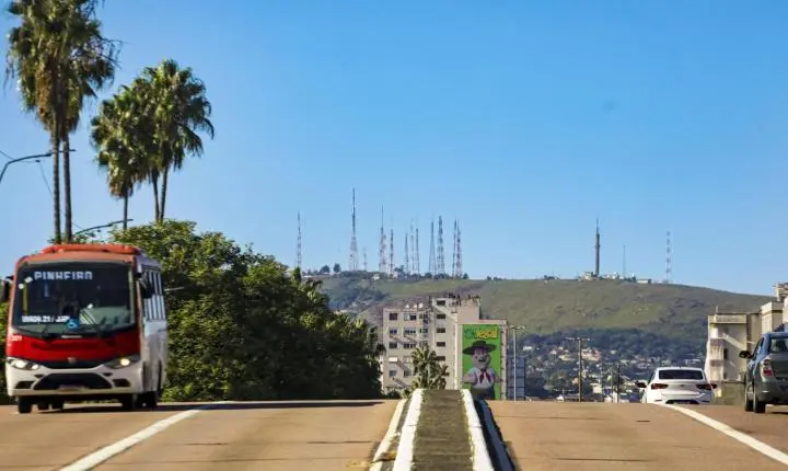 Tempo firme marca quinta-feira no RS antes da chegada de frente fria no feriado