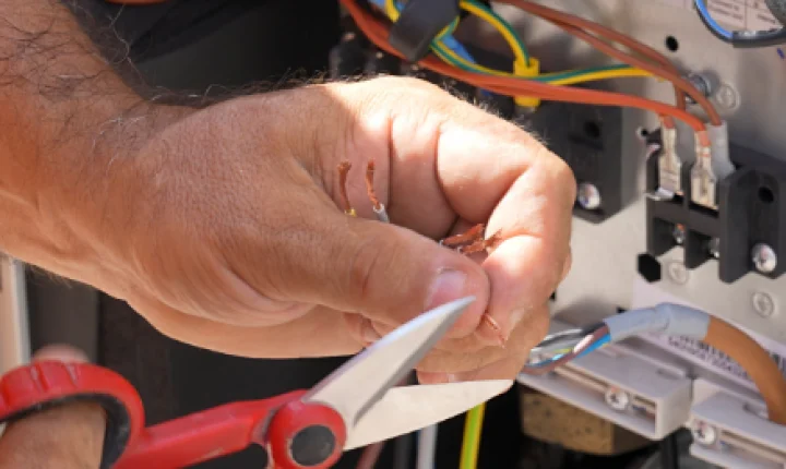 Trabalhador morre após sofrer choque elétrico durante manutenção em supermercado de Osório