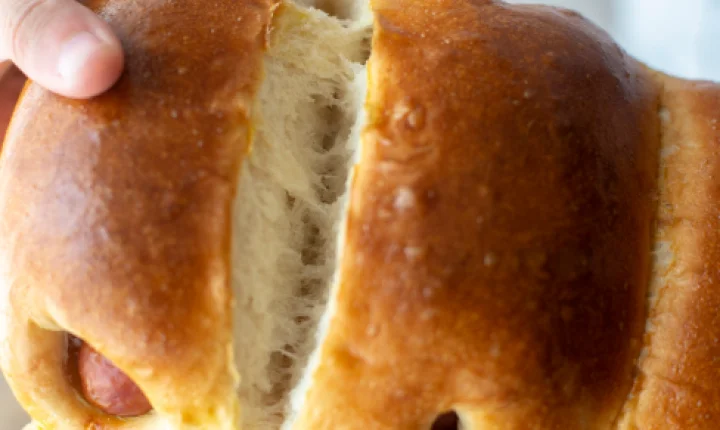 Tradicional pão com linguiça é reconhecido como patrimônio cultural de Gramado